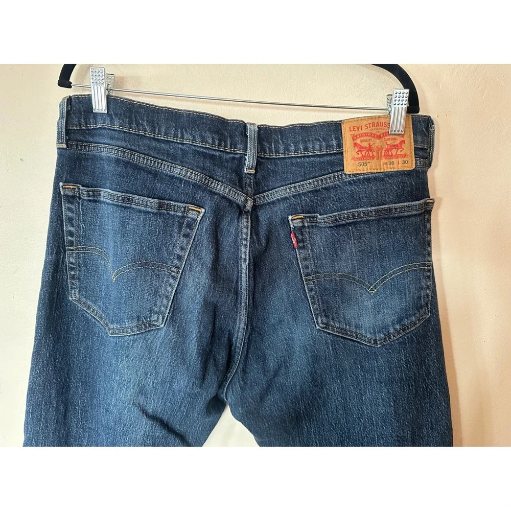 Levis 505 Regular Fit Jeans Mens 36x30 Medium Dark Wash Straight Leg Denim